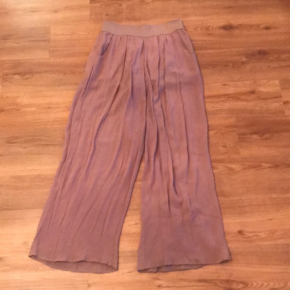Peach-colored pants